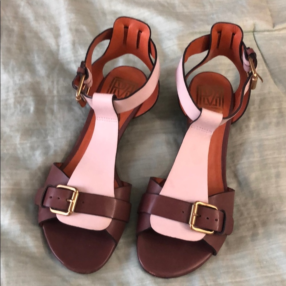 Pour La Victoire sandals